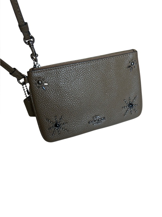 Coach Handbags - Coach Western RivetsTaupe Pebble Leather Studded Wristlet Pouch Celestial